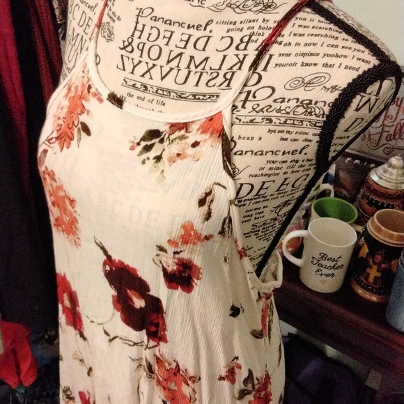 Women's cutefloral sundress w/ crochet back by altar'd state size L Like new! - Picture 2 of 4